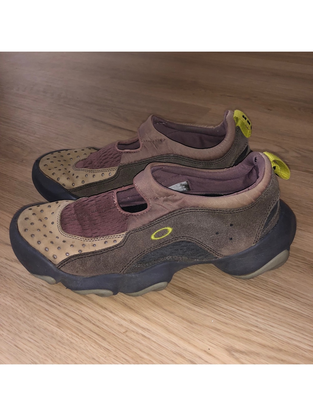 OAKLEY FACTORY TEAM FLESH SANDALS SHOES SUEDE ROSE TAUPE BRAIN DEAD MENS SIZE 8